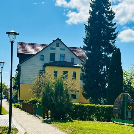 Themenhotel Rehlein Тале Екстериор снимка