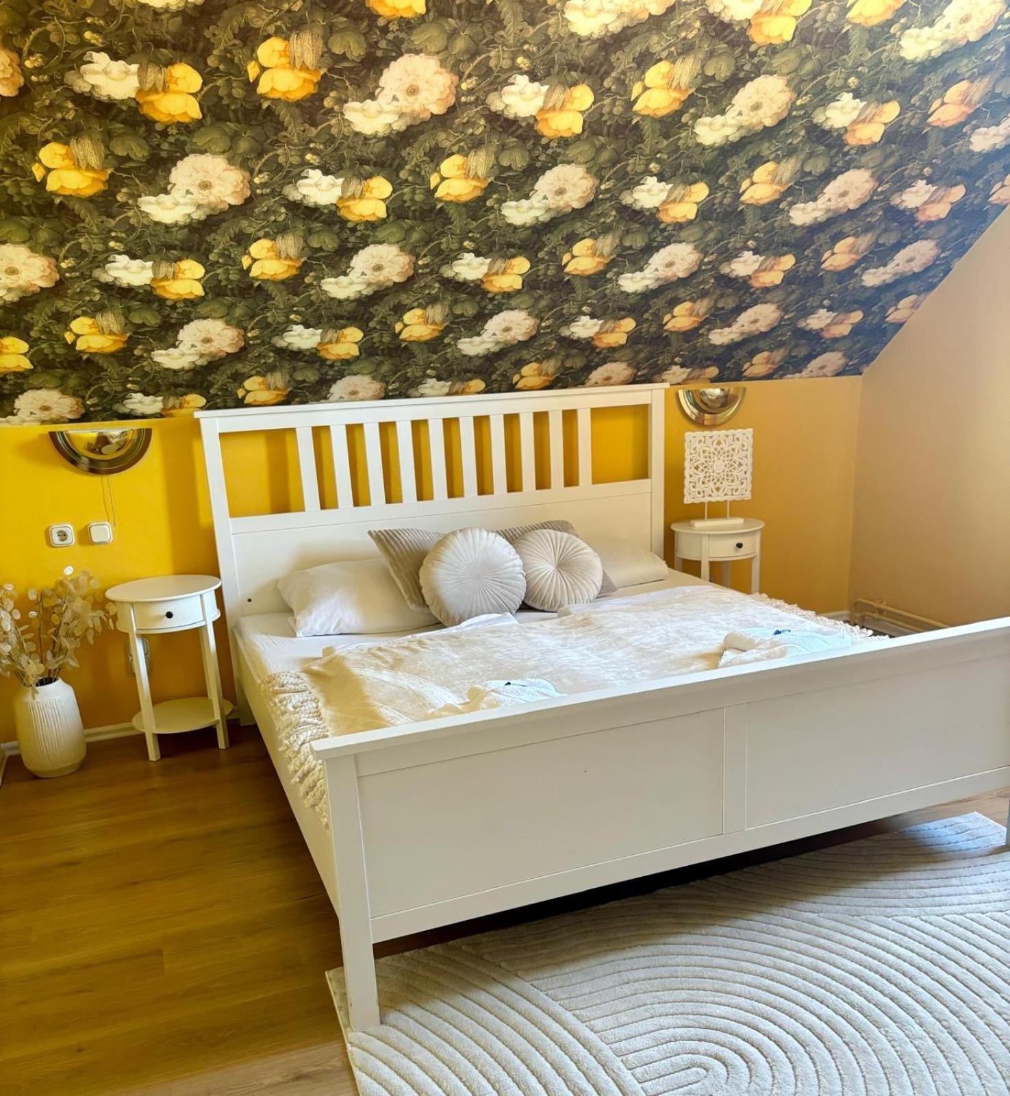 Themenhotel Rehlein Тале Екстериор снимка