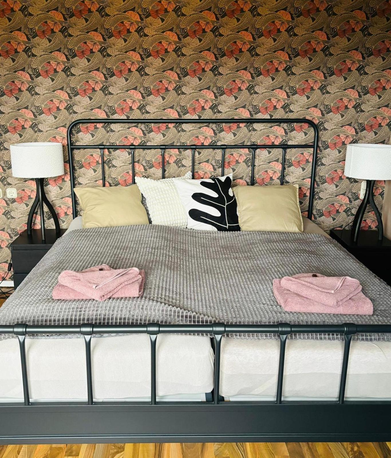 Themenhotel Rehlein Тале Екстериор снимка