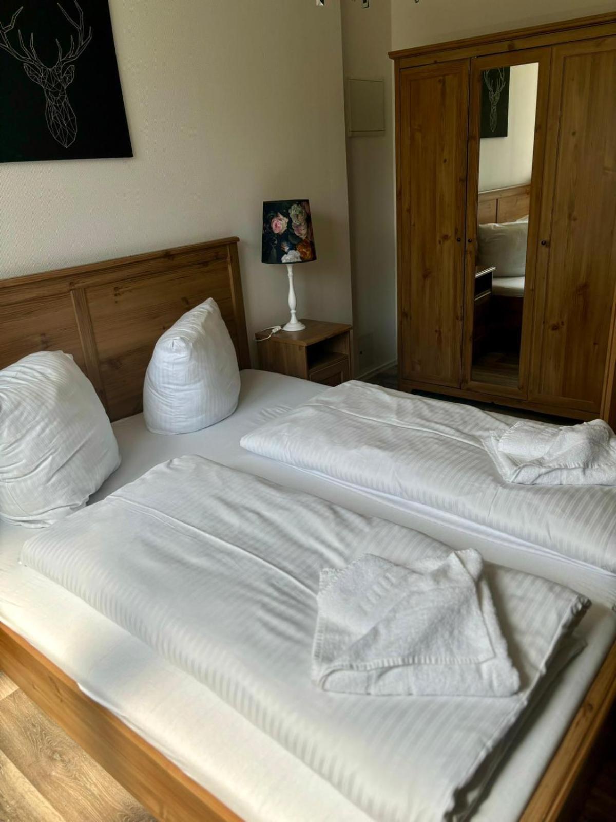 Themenhotel Rehlein Тале Екстериор снимка
