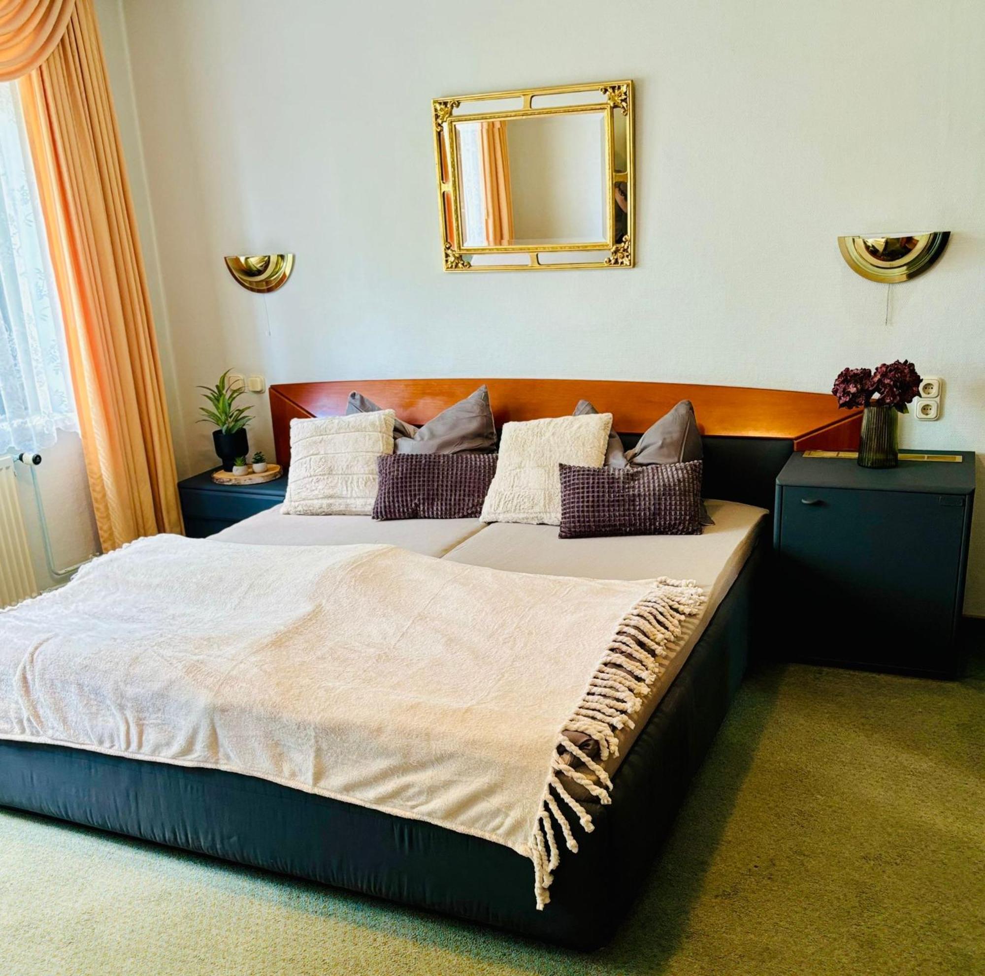 Themenhotel Rehlein Тале Екстериор снимка