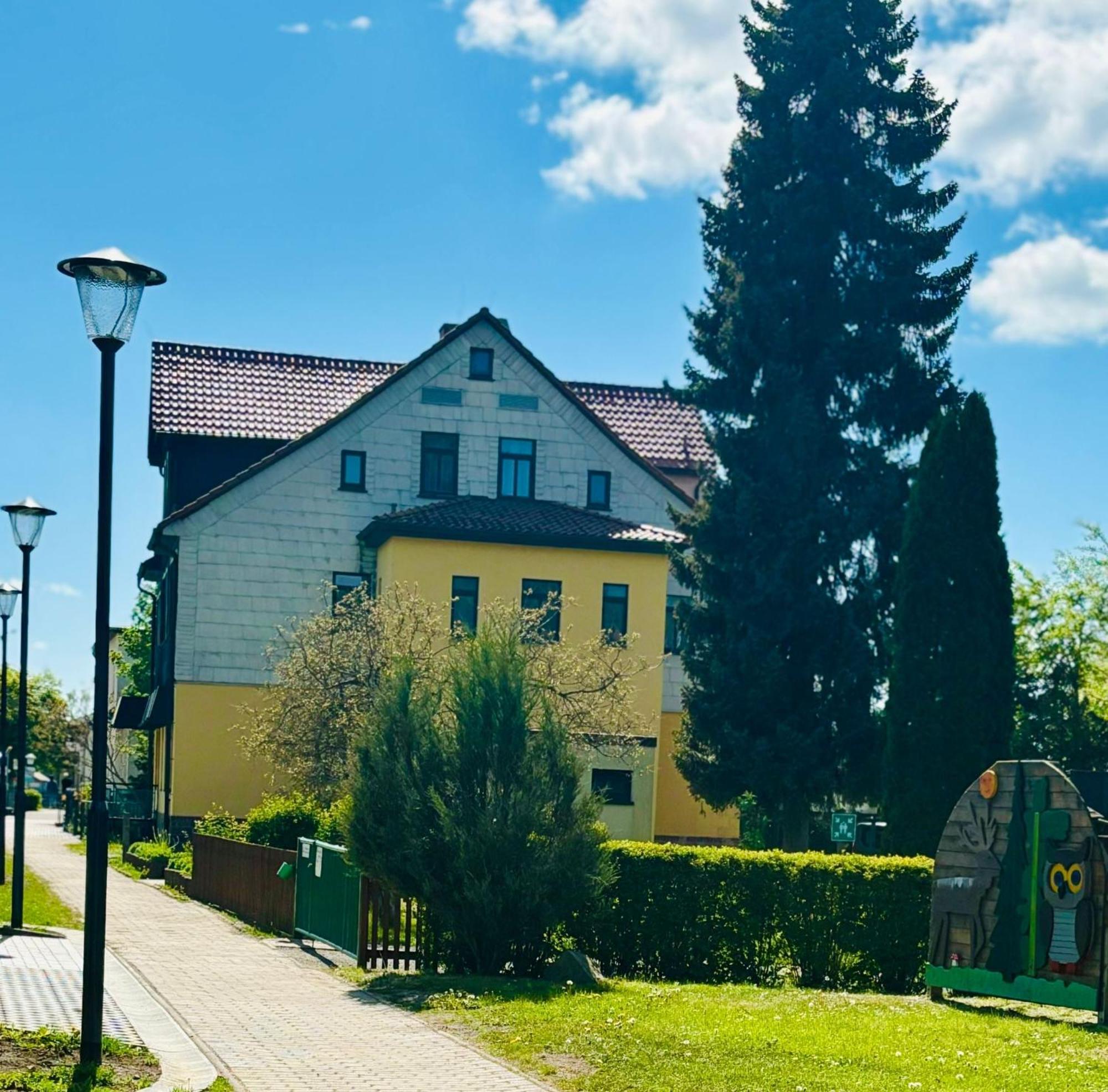Themenhotel Rehlein Тале Екстериор снимка